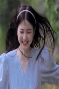 精品选集男扮女装后，校霸非要我微信