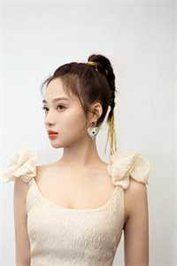 发现世子女儿身后，皇叔爱意藏不住了畅销书籍