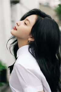 渡劫后，她成了沙漠神明