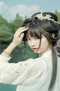 重生后，我成为养女妹妹的替身