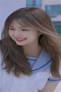 开局穿越，皇帝竟是女儿身