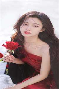 穿书七零：文工团来了个大美人全章节