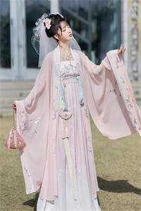 精品推介我和敌蜜妯娌联手，重生搞垮婆婆一家