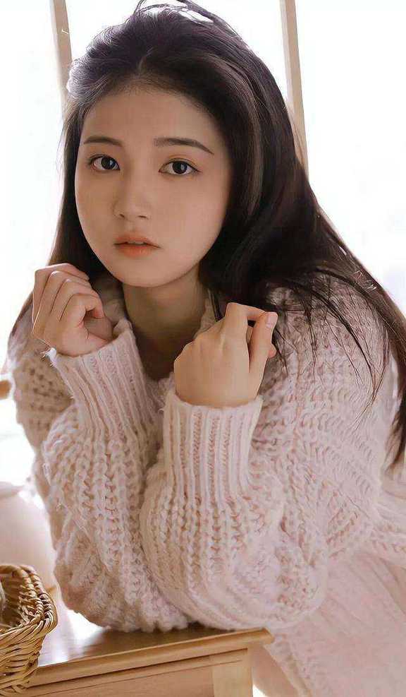 靖瑄柳妄月写的小说被逼出嫁，她成了腹黑夫君的宠妻