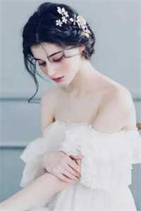 宁远侯宋如雪写的小说偏心苗疆圣女后，父兄和未婚夫悔疯了