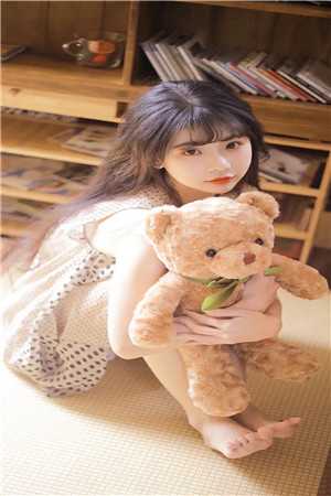 老公送女助理千万豪车后，我离婚了