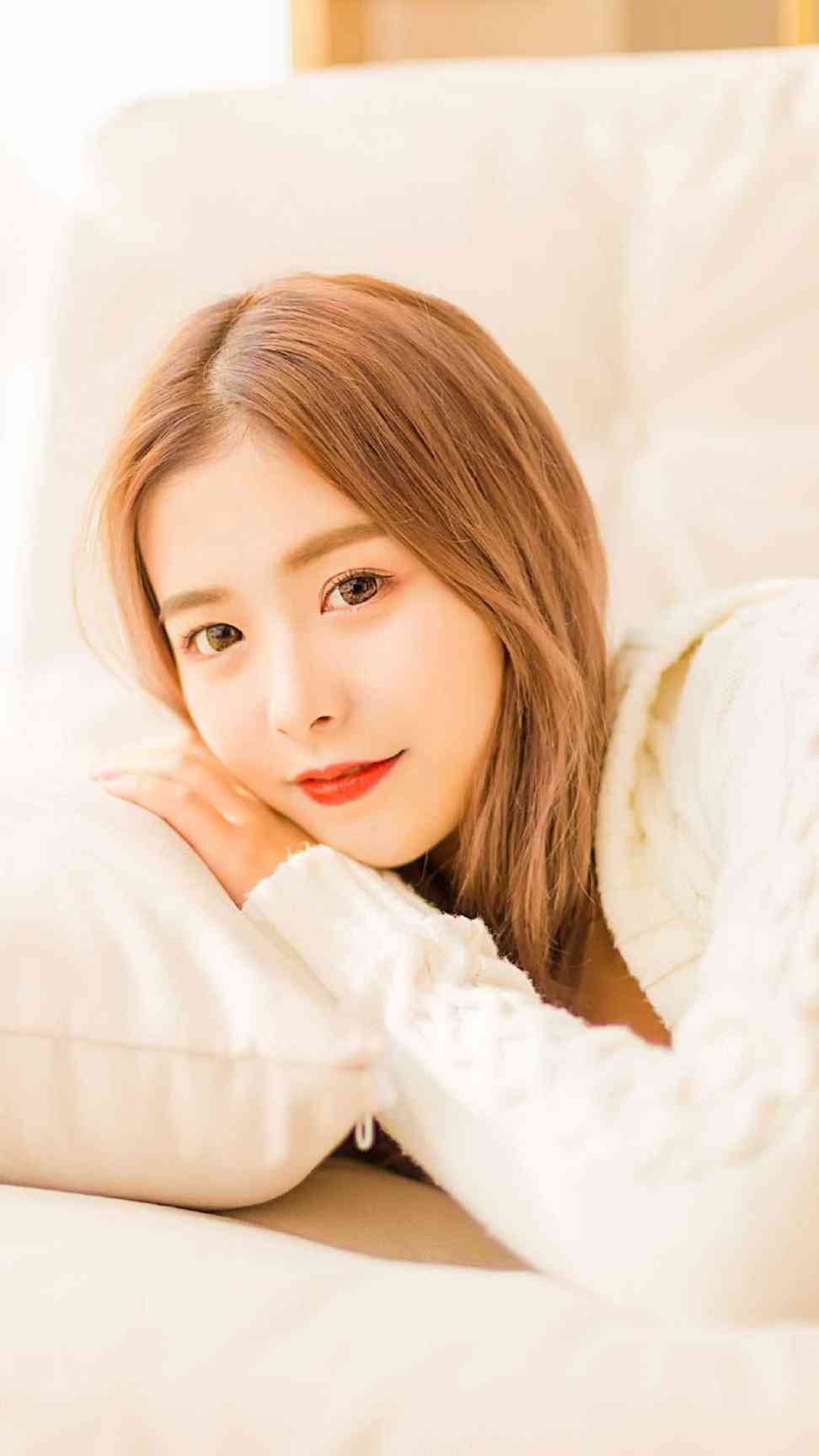 姐妹齐穿，死遁后他们后悔了
