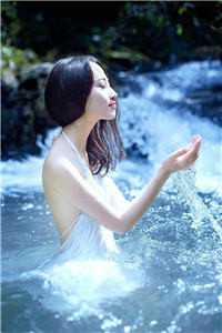我被迫进宫，未婚夫却后悔莫及
