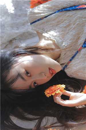 婆婆嫌女儿名字素，喂她朱砂毒粥