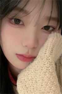 长夜将阑，风扫残红满地悲