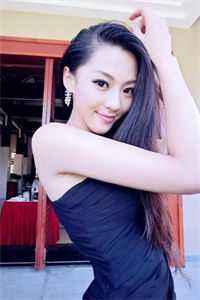 未婚夫送我十元手链，我转身嫁给我爸兄弟