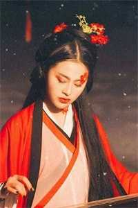 未婚妻送我十元手串，我转身娶了我妈姐妹