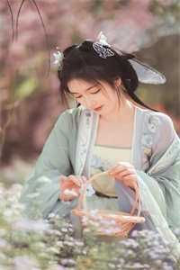 妈妈闺蜜的弟弟