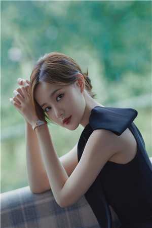 藏起孕肚跑路后，他后悔了