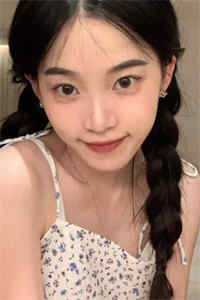为逗新欢开心，老公让我和女儿当狗表演杂技