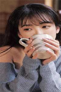 死后百年，道侣比我帮他的师妹渡劫