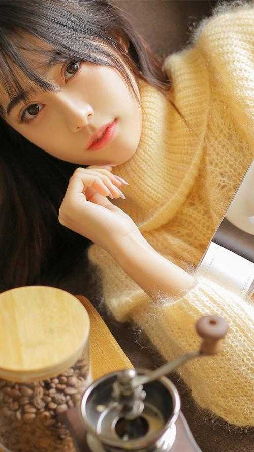 一等功臣归来后，发现女儿被拍卖99张私房照