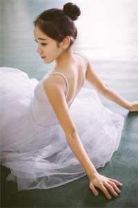未婚夫抢我灵果送女修，我踹了他