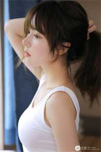 未婚妻为了男徒弟与我竞价，我直接点天灯
