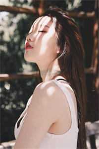 前未婚妻逃婚后，我和她的死对头结婚了