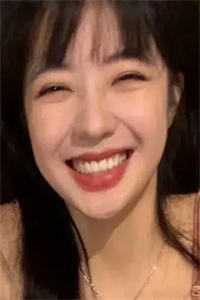 觉醒换胎系统，拒嫁三个童养夫后他们悔疯了