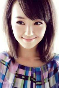 地下拳场获胜后，未婚妻找五大高手围攻我