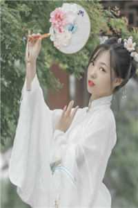 攻略校花失败后，她又求我回头