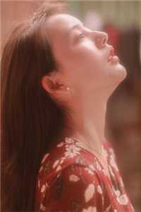 死后三年，未婚夫要我救他妻子