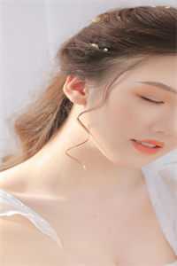 科创赛组队校花，我载入未来科技