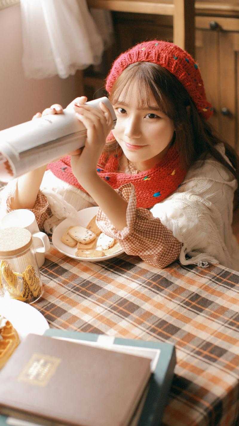 绕床弄青梅