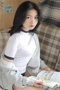 被血族校花看上后，我人麻了