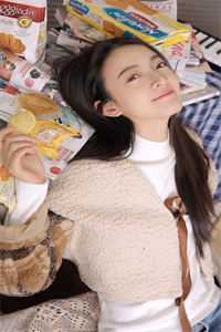 疯了吧，他才八岁你让他入职业战队？