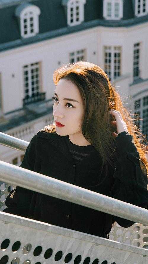 瓷盆成精后，我被送到蛮荒搞基建