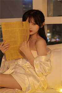 穿越后，他成了文娱风向标小说