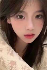 无弹窗离婚后,成了天后的私人男助理