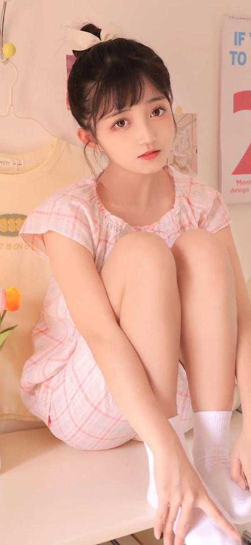 扮演凡人，被女帝偷听心声精品小说