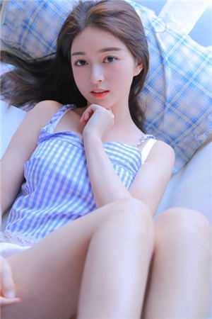 精品小说被贬镇魔塔，捡修为成大帝