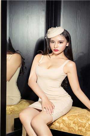 精选小说跳崖重生！砸中棺材里的真命天子