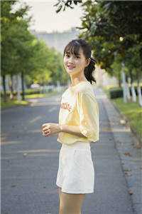 开局自曝假太监，女帝乐疯了大结局