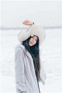 活成前任白月光后，她桃花朵朵开小说