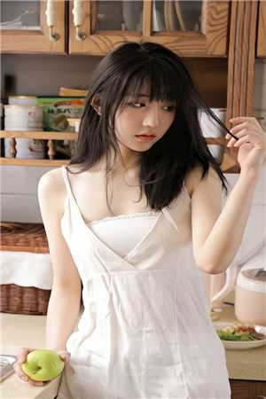 升官后，小县令女扮男装瞒不住了完整版