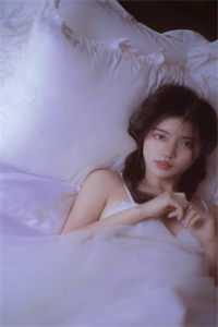 升官后，小县令女扮男装瞒不住了大结局