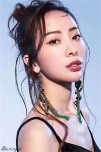 精品奶爸：刚分手，女神叫我陪产检