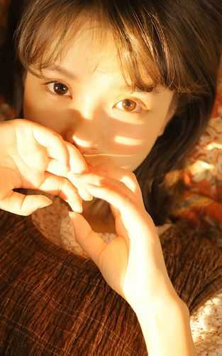 全章节趁乱搬空女主仓库，她在荒年吃饱穿暖