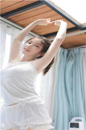 暴君一家读我心声后，被我骂傻了全文小说
