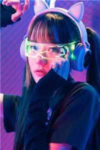 末世少女入盗墓，这波是专业对口！全文版