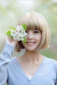 温柔娇美白月光重生后，拳打四方全文