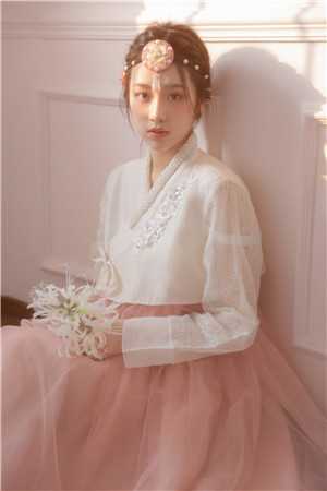 畅销小说女配她变了免费全文