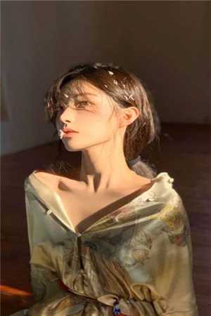 热门作品表小姐只想活下去