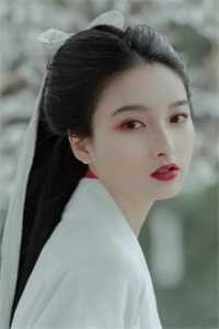 转行卖烧烤后，他桃花不断全文小说